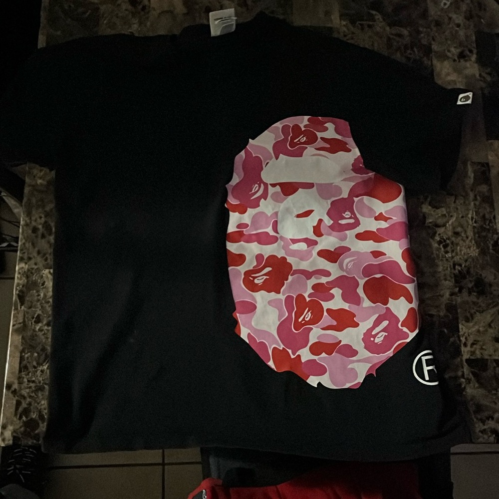 BAPE ABC Camo Side Big Ape Head Tee ‘black/pink’
